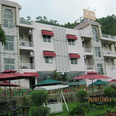 The Royal Court Hotel Нейнитал Екстериор снимка