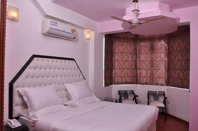 The Royal Court Hotel Нейнитал Екстериор снимка