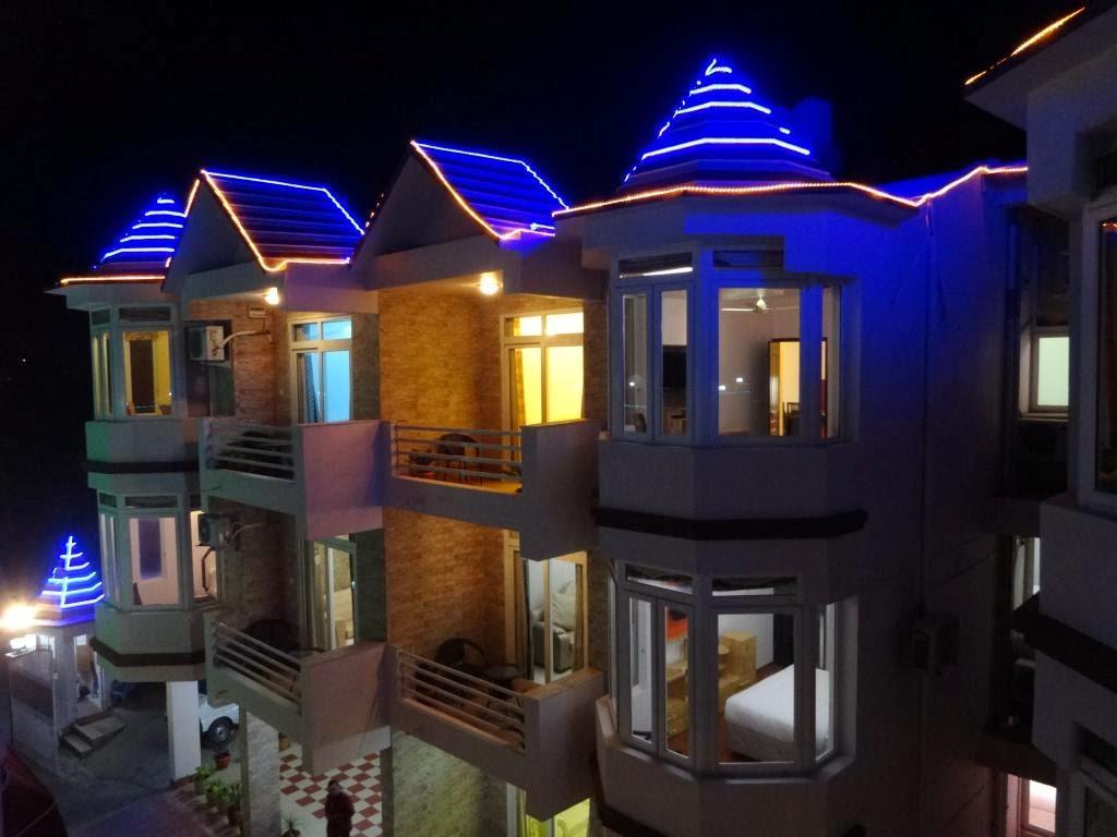 The Royal Court Hotel Нейнитал Екстериор снимка